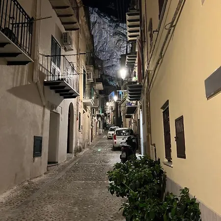 Casa Maestrale Апартаменти *